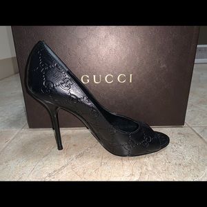 Gucci Leather Peep Toe heel